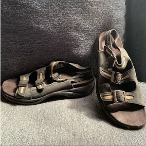 9.5 clark springer sandals